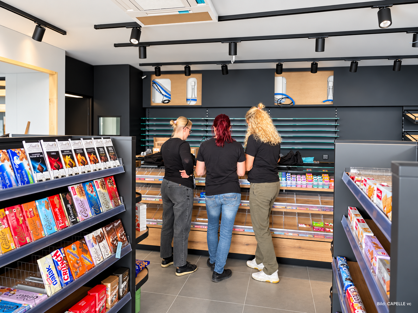 Visual Merchandising im Shop mit klarer Sortimentsstruktur und Warenpräsentation